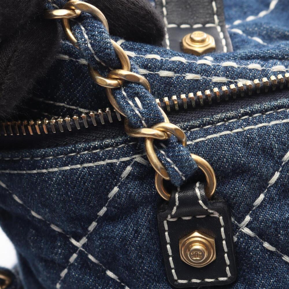 CHANEL Bag - Picture 11 of 13